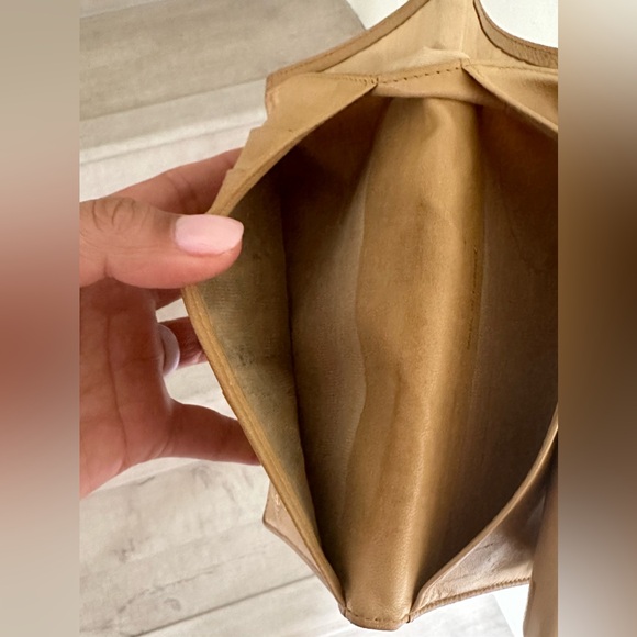 Chanel Caviar Leather Kiss Lock Wallet - Picture 7 of 17